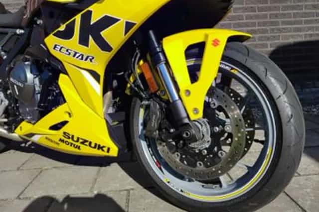Suzuki GSX-8R (2025) thumbnail 5
