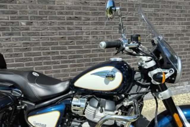 Royal Enfield Super Meteor 650 (2024) thumbnail 3