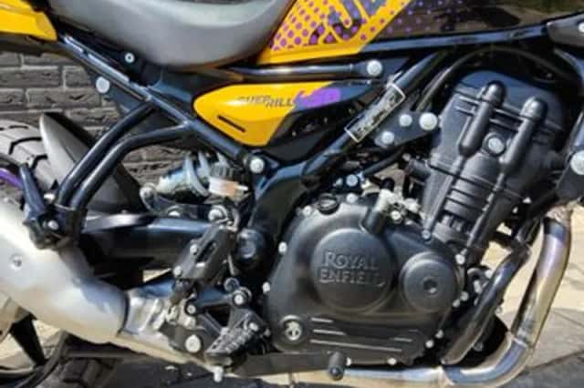Royal Enfield Guerrilla 450 (2025) thumbnail 6