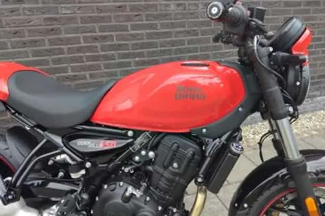 Royal Enfield Guerrilla 450 (2026) thumbnail 3