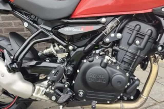 Royal Enfield Guerrilla 450 (2026) thumbnail 5