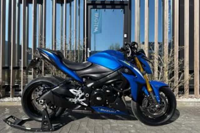 Suzuki GSX-S1000 (2015) thumbnail 1