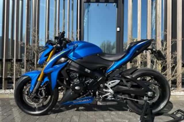 Suzuki GSX-S1000 (2015) thumbnail 2