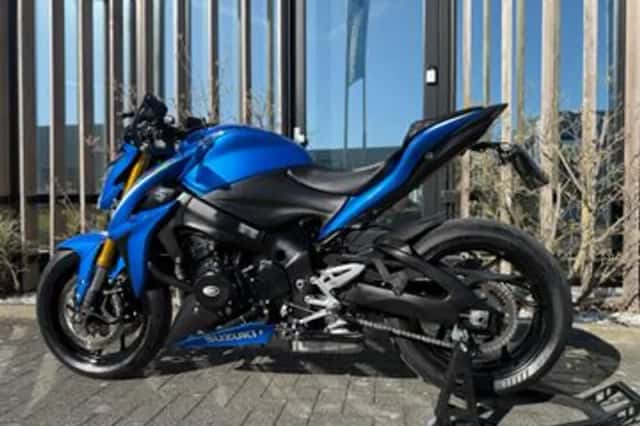 Suzuki GSX-S1000 (2015) thumbnail 4