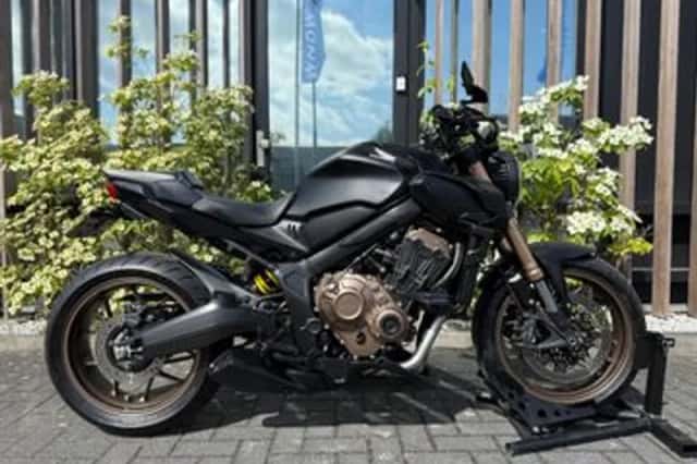 Honda CB650R (2021) thumbnail 1