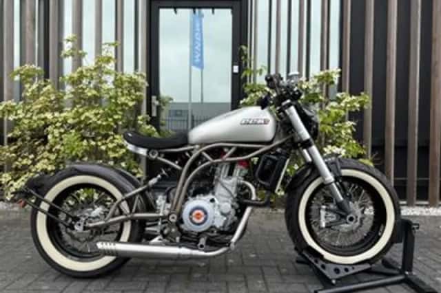 CCM Spitfire (2020) thumbnail 1