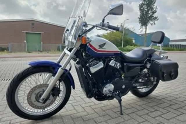 Honda VT750 S (2014) thumbnail 2