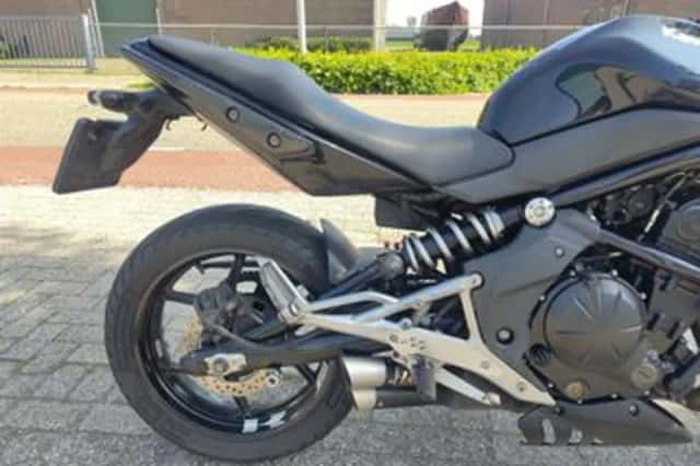 Kawasaki ER-6n (2011) thumbnail 6