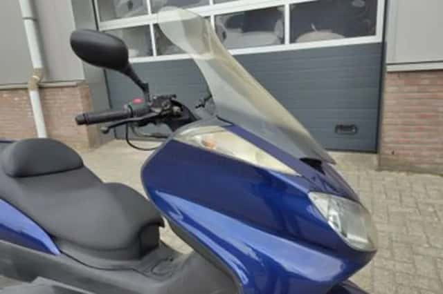 Yamaha Majesty 400 (2004) thumbnail 3