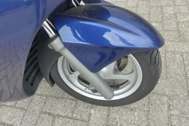 Yamaha Majesty 400 (2004) thumbnail 4