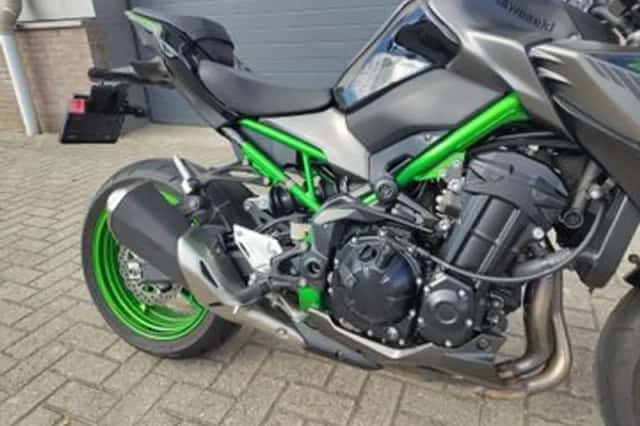 Kawasaki Z 900 (2023) thumbnail 3