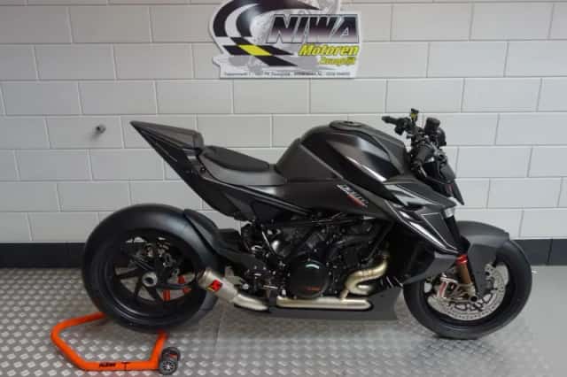 KTM Super Duke 1390 (2026) thumbnail 1