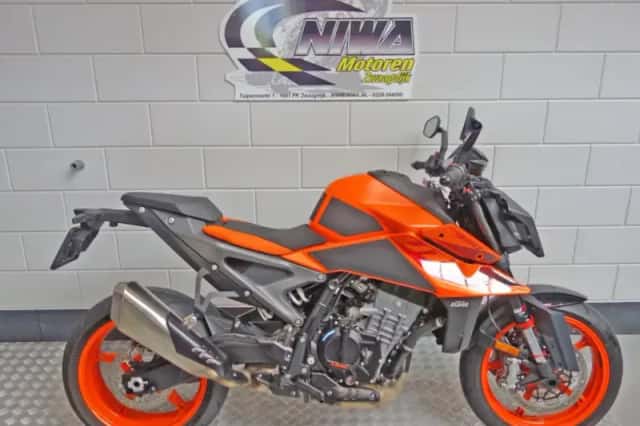 KTM 990 Duke (2025) thumbnail 2