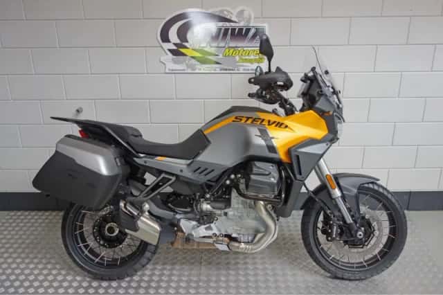 Moto Guzzi Stelvio (2026) thumbnail 1