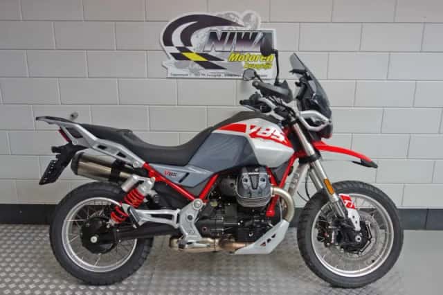Moto Guzzi V85 TT (2026) thumbnail 1