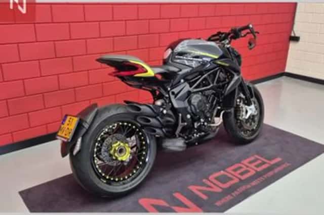 MV Agusta Dragster 800 (2020) thumbnail 2