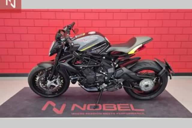 MV Agusta Dragster 800 (2020) thumbnail 3