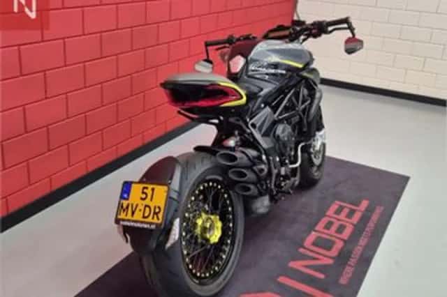 MV Agusta Dragster 800 (2020) thumbnail 5