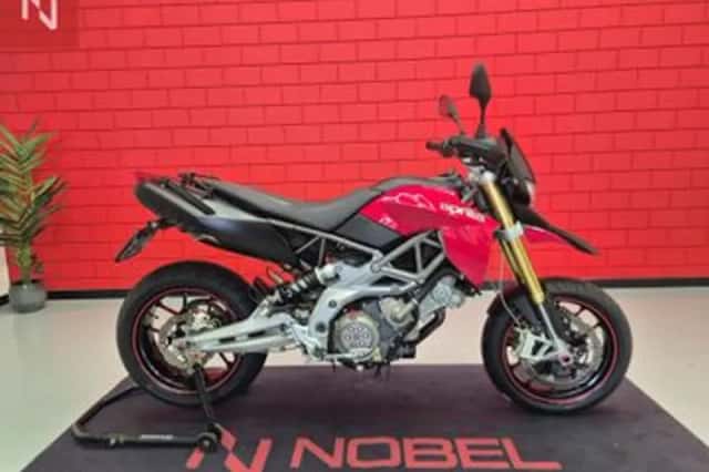Aprilia Dorsoduro 750 (2011) thumbnail 1