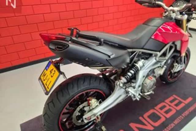 Aprilia Dorsoduro 750 (2011) thumbnail 6