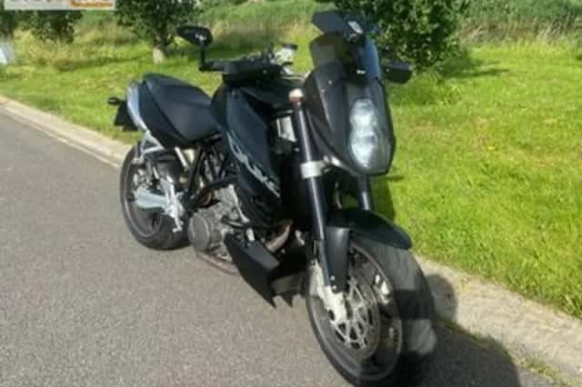 KTM 990 Super Duke (2006) thumbnail 2