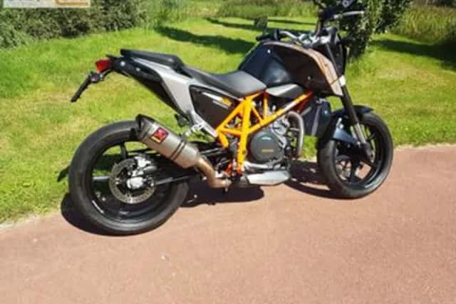 KTM 690 Duke (2012) thumbnail 1
