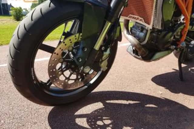 KTM 690 Duke (2012) thumbnail 4