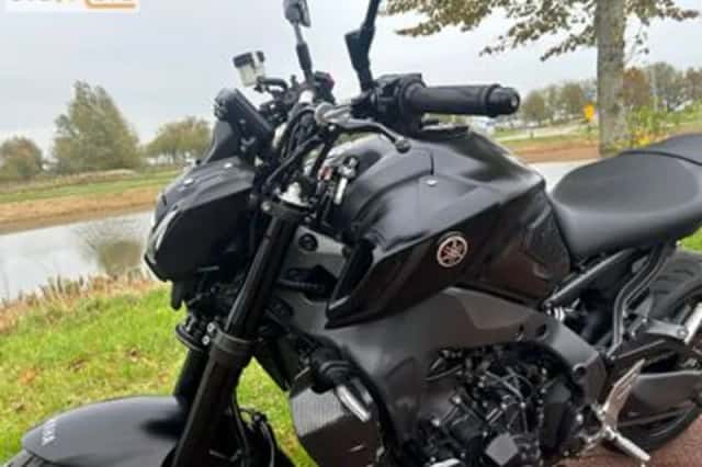 Yamaha MT-09 (2023) thumbnail 4