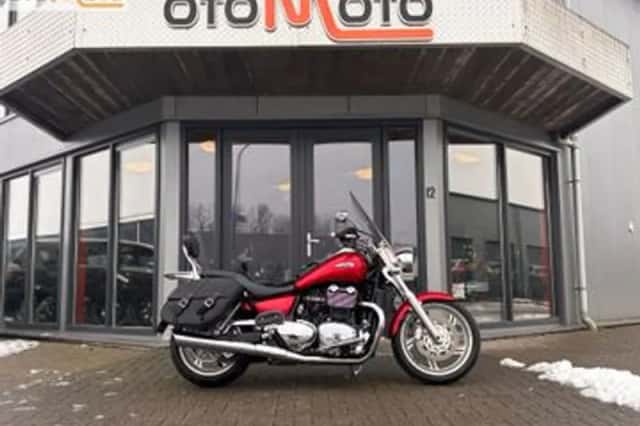 Triumph Thunderbird (2011) thumbnail 1