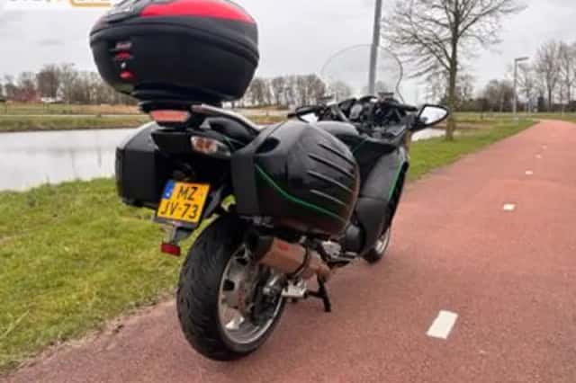 Kawasaki 1400 GTR (2011) thumbnail 5