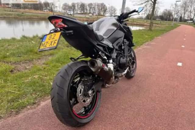 Kawasaki Z900 (2023) thumbnail 3