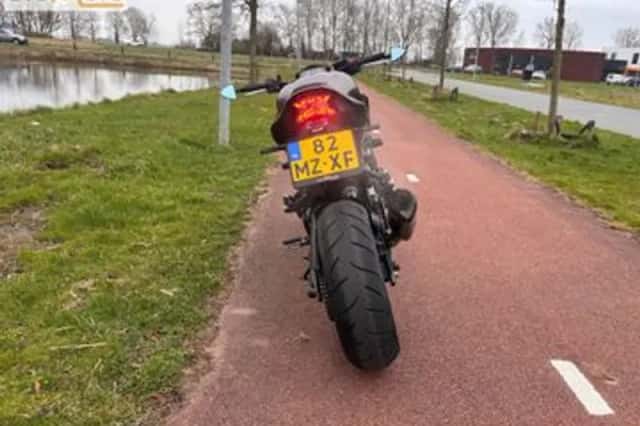 Kawasaki Z900 (2023) thumbnail 4