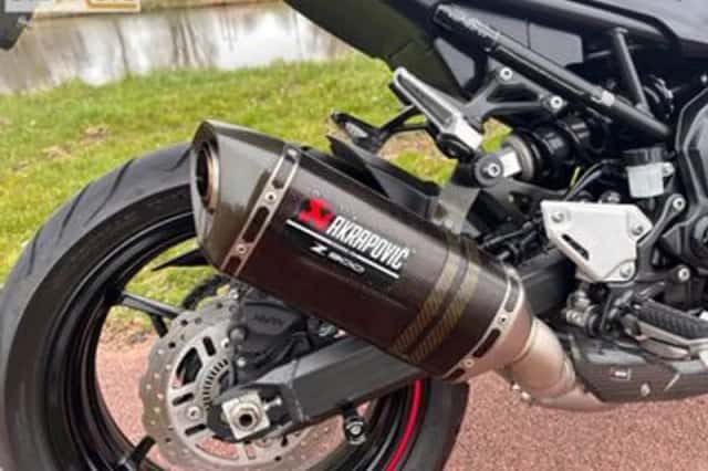 Kawasaki Z900 (2023) thumbnail 6