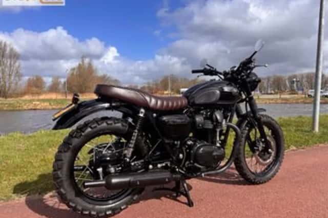Kawasaki W800 (2015) thumbnail 2