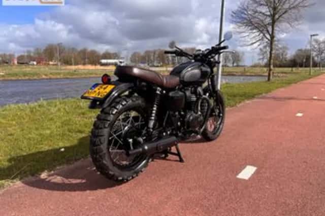 Kawasaki W800 (2015) thumbnail 3
