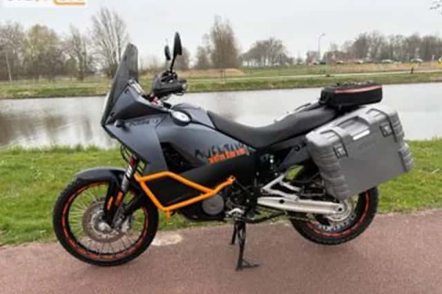 KTM 990 Adventure (2008) thumbnail 1