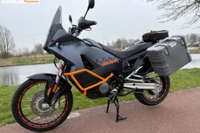 KTM 990 Adventure (2008) thumbnail 2