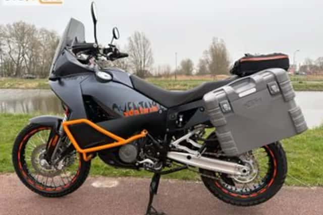 KTM 990 Adventure (2008) thumbnail 3