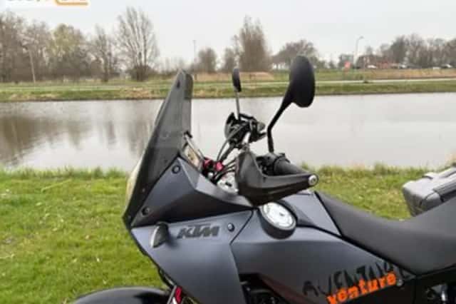 KTM 990 Adventure (2008) thumbnail 4