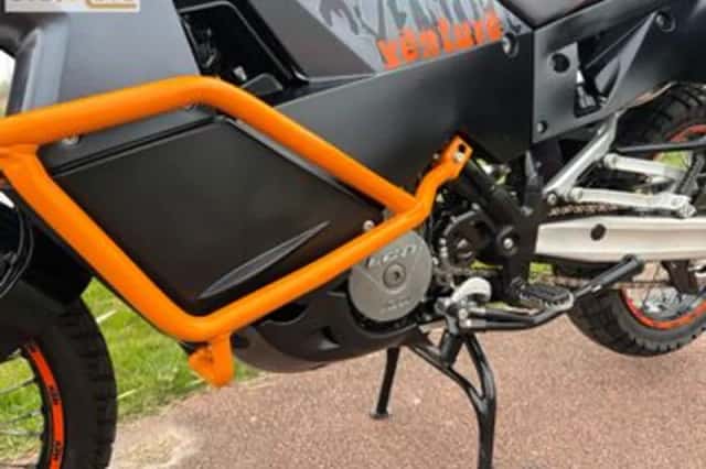 KTM 990 Adventure (2008) thumbnail 6