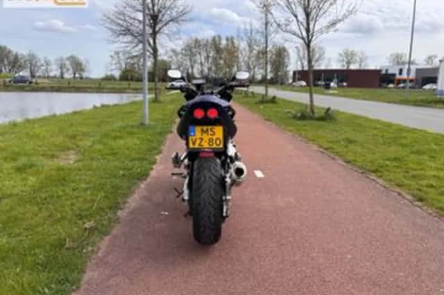 Yamaha FZS 1000 Fazer (2004) thumbnail 4