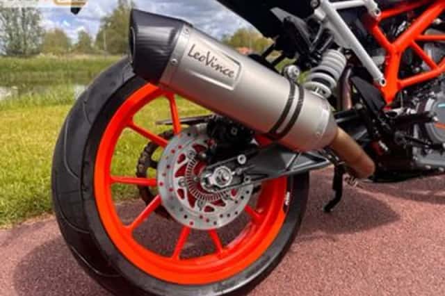 KTM 390 Duke (2018) thumbnail 5