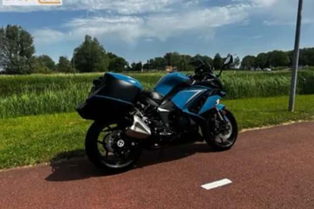 Kawasaki Z1000 (2019) thumbnail 2