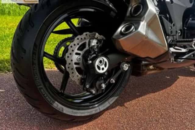 Kawasaki Z1000 (2019) thumbnail 6