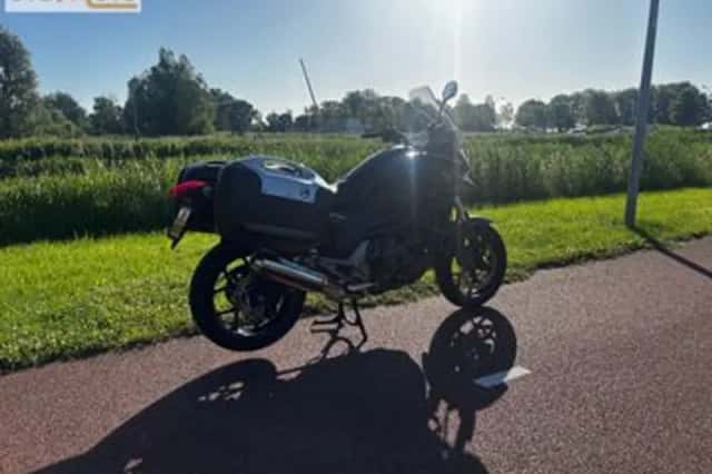 Honda NC750X (2015) thumbnail 2