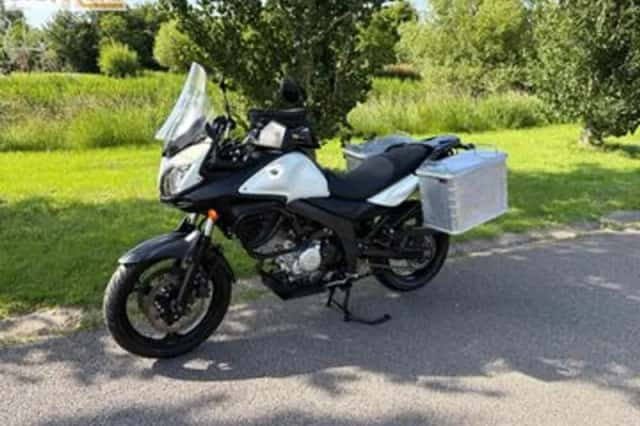 Suzuki V-Strom (2013) thumbnail 2