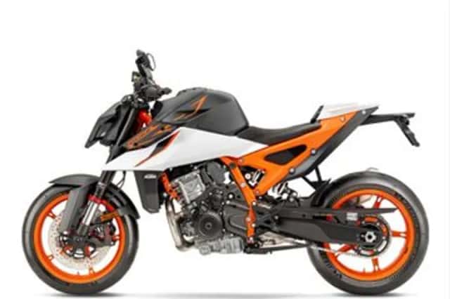 KTM 990 Duke R (2026) thumbnail 3
