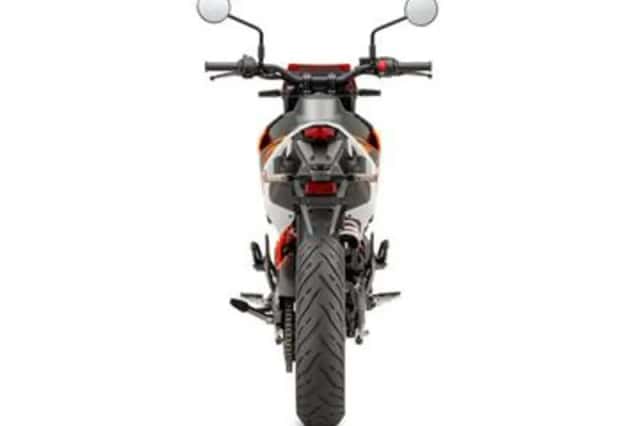 KTM 125 SMC R (2026) thumbnail 5