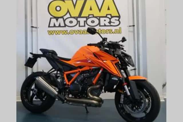 KTM 1390 Super Duke R (2025) thumbnail 1