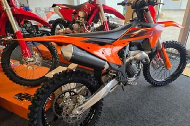 KTM 250 SX-F (2027) thumbnail 2